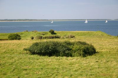 Fra Hovedskanse.
Fra Hovedskanse (redoute) mod Vestre sÃ¸batteri, kikegÃ¥rden bagest.
